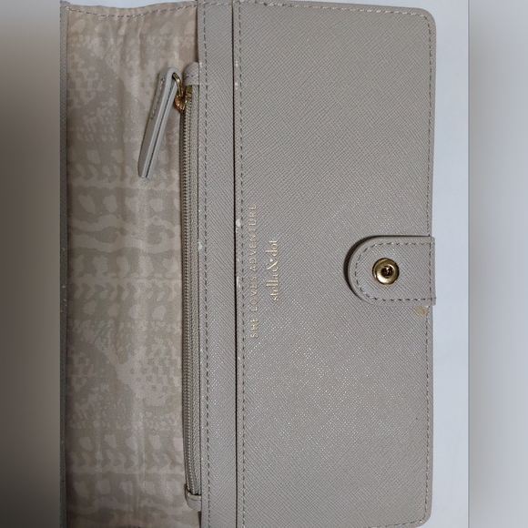 Stella & Dot She loves Adventures wallet - Picture 7 of 8
